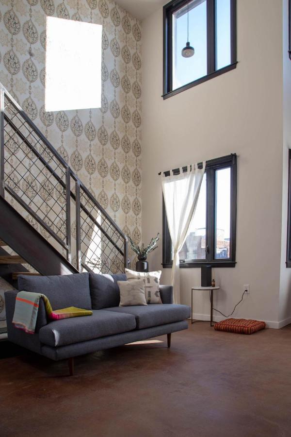Congress Loft, Center City, Amazing Views - Contactless Check In Apartment
